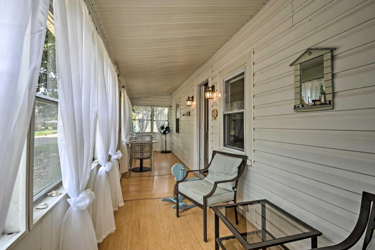 The Blue Crab Cottage - 3 Blocks From The Beach! Colonial Beach Ngoại thất bức ảnh